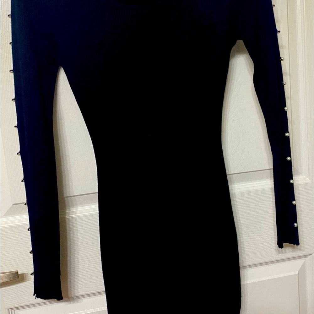 NEW - I. N. SWEATER DRESS, OPEN BUTTON SLEEVES SIZE MEDIUM